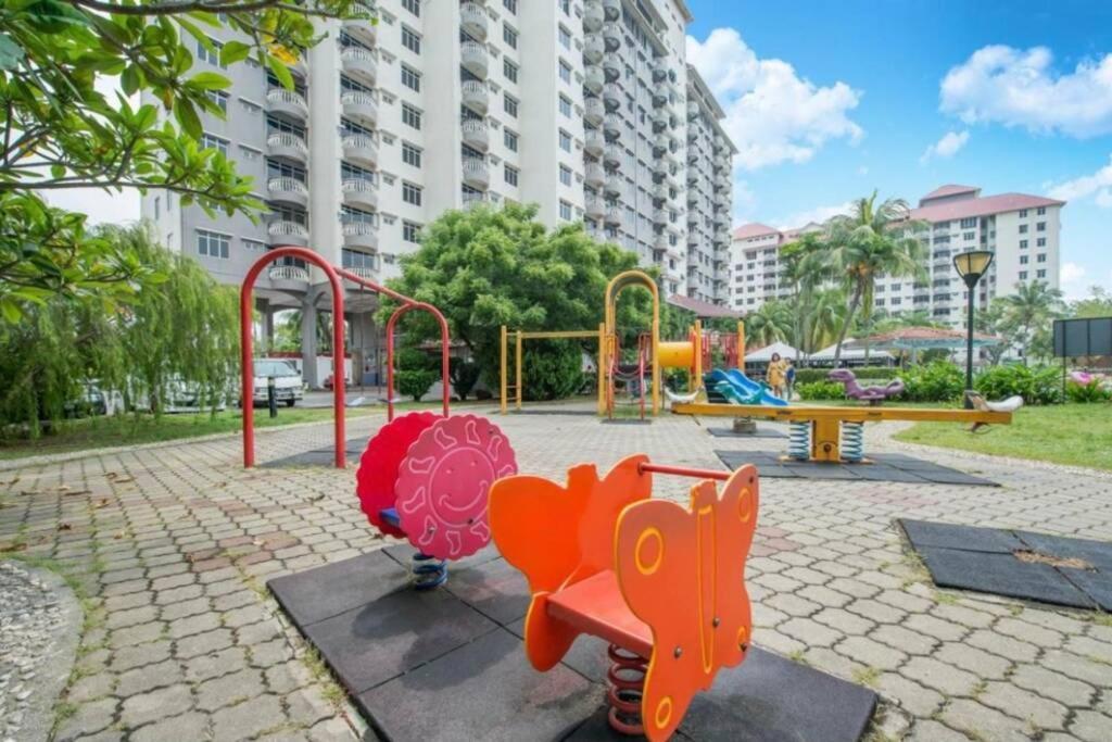 2 Bedroom Port Dickson Seaview Экстерьер фото