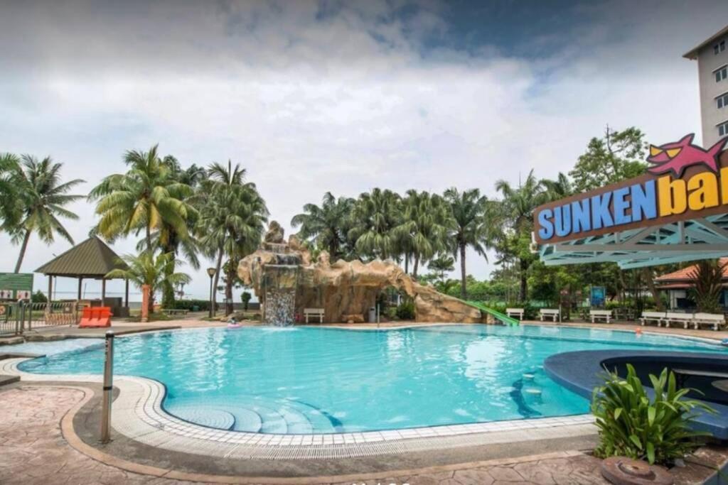 2 Bedroom Port Dickson Seaview Экстерьер фото